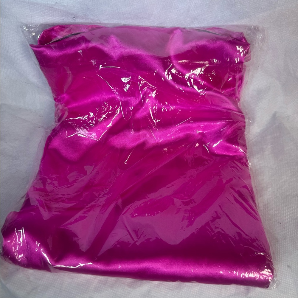 Sunice Pink Satin Robe - Picture 3 of 3